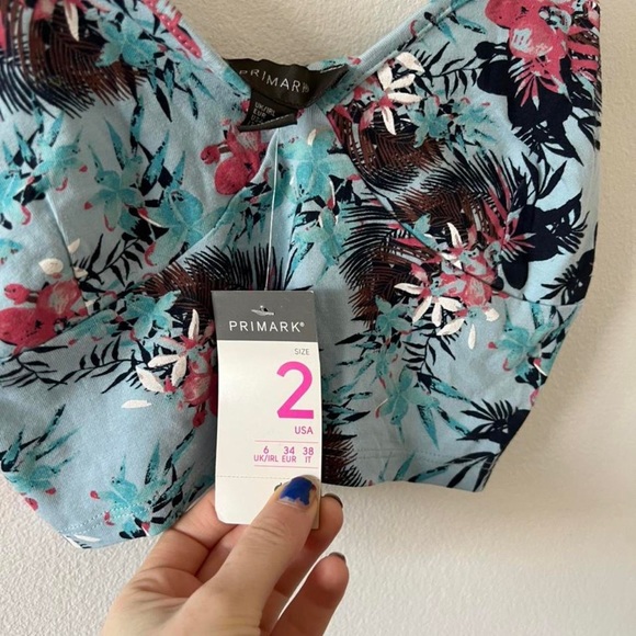 Floral crop top NWTS size 2 - Picture 3 of 3